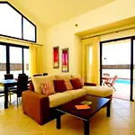 וילה Ereza Buganvillas פלאיה בלנקה