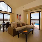 Ereza Buganvillas ヴィラ *