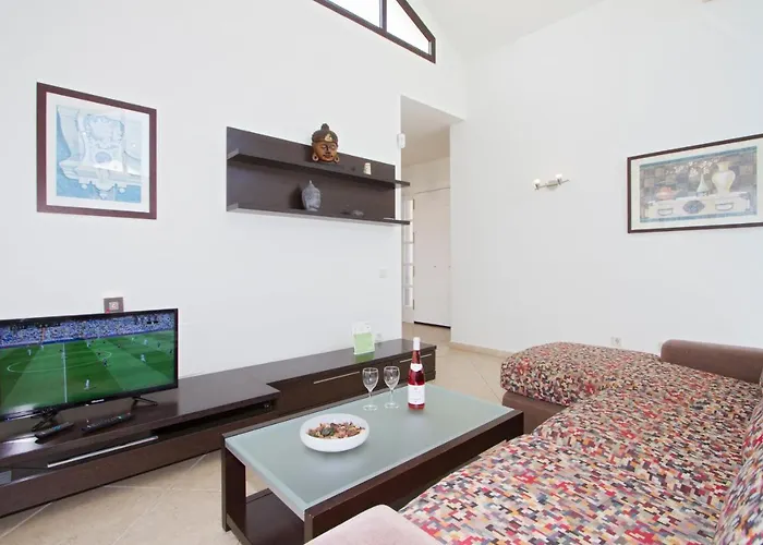 Villa Ereza Buganvillas