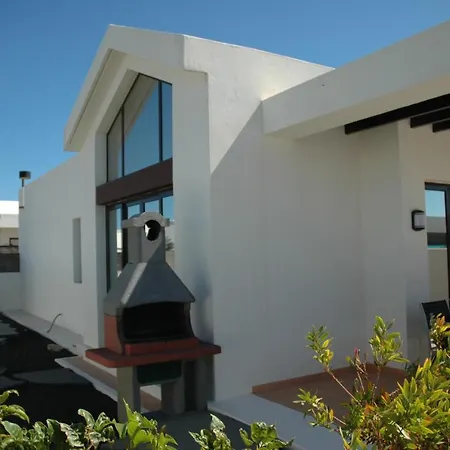 Ereza Buganvillas Villa